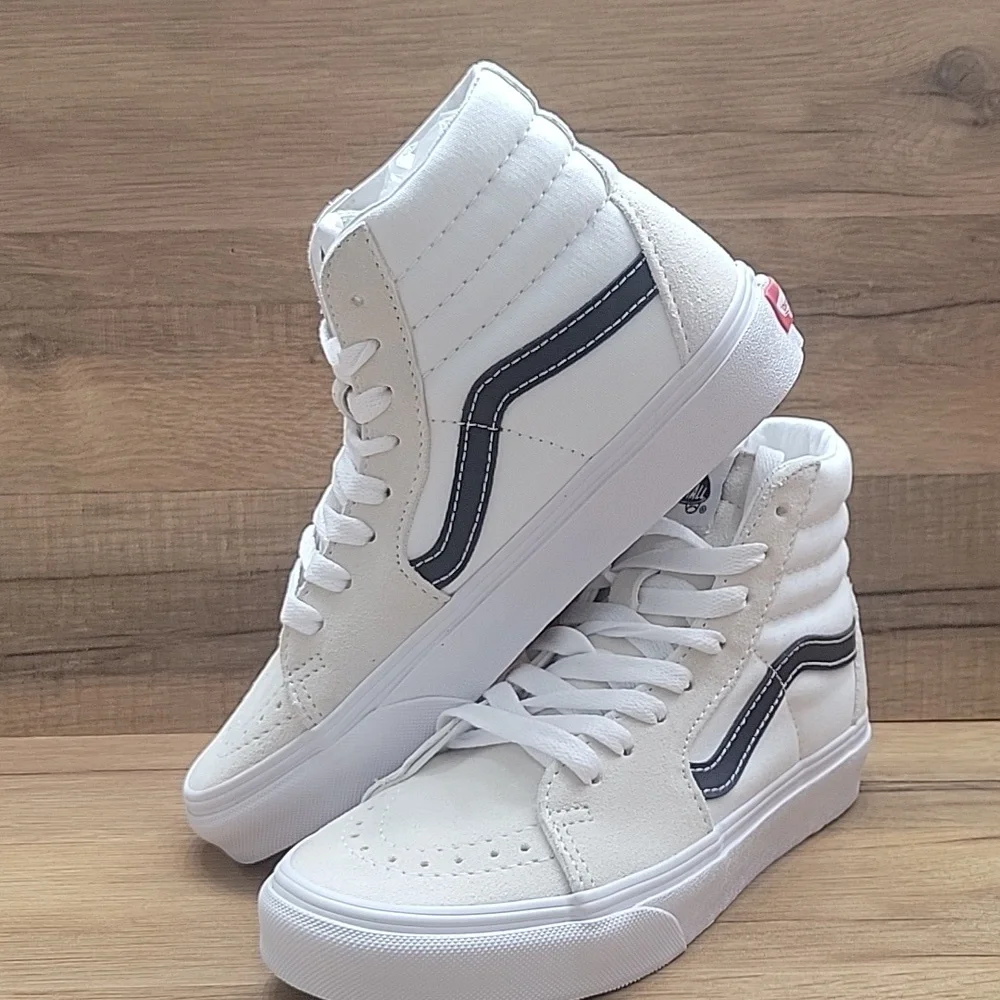 Van's SK8-Hi Brand new in the box no lid authentic uper textile and leather .